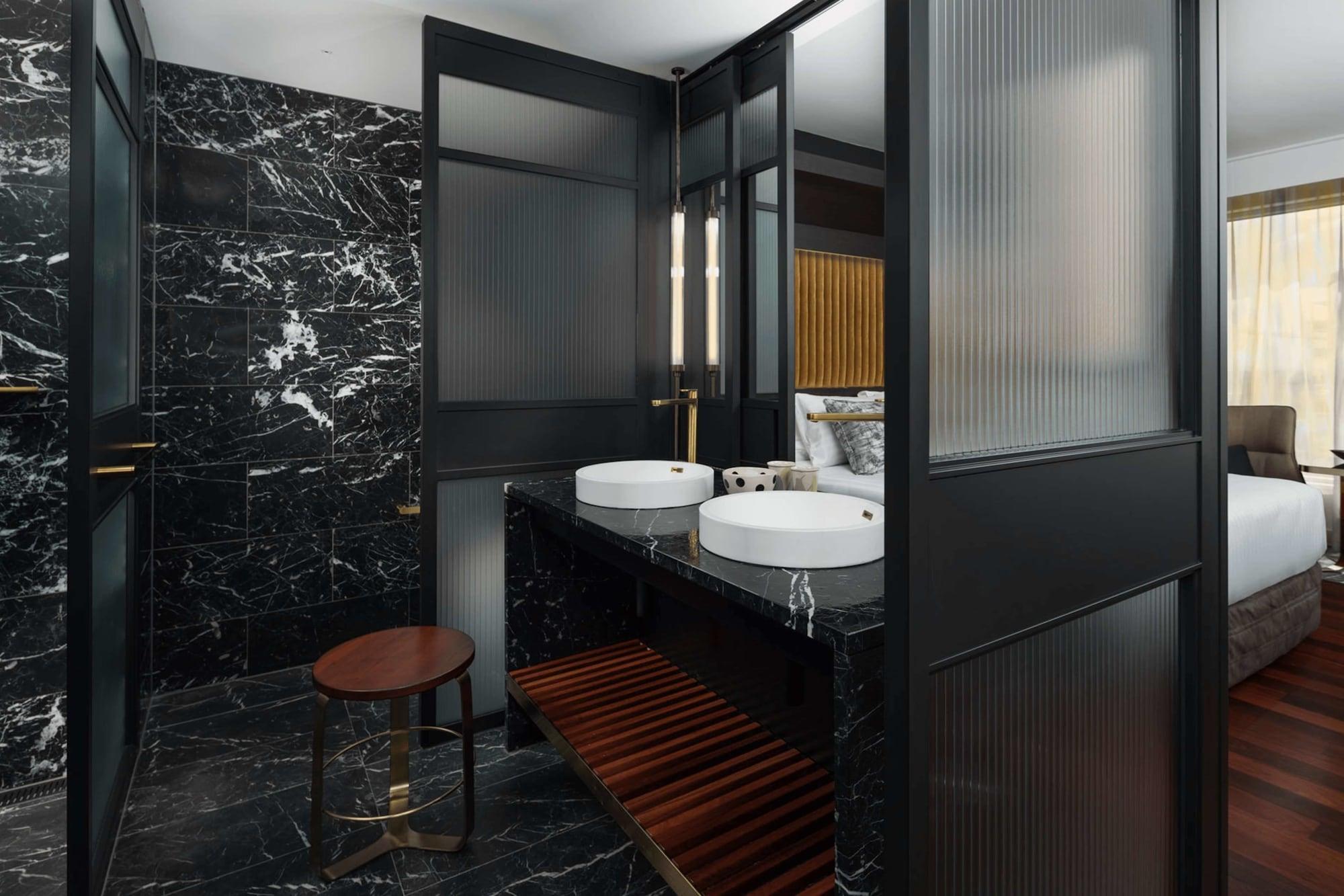 Qt Perth Hotel Exterior foto Bathroom