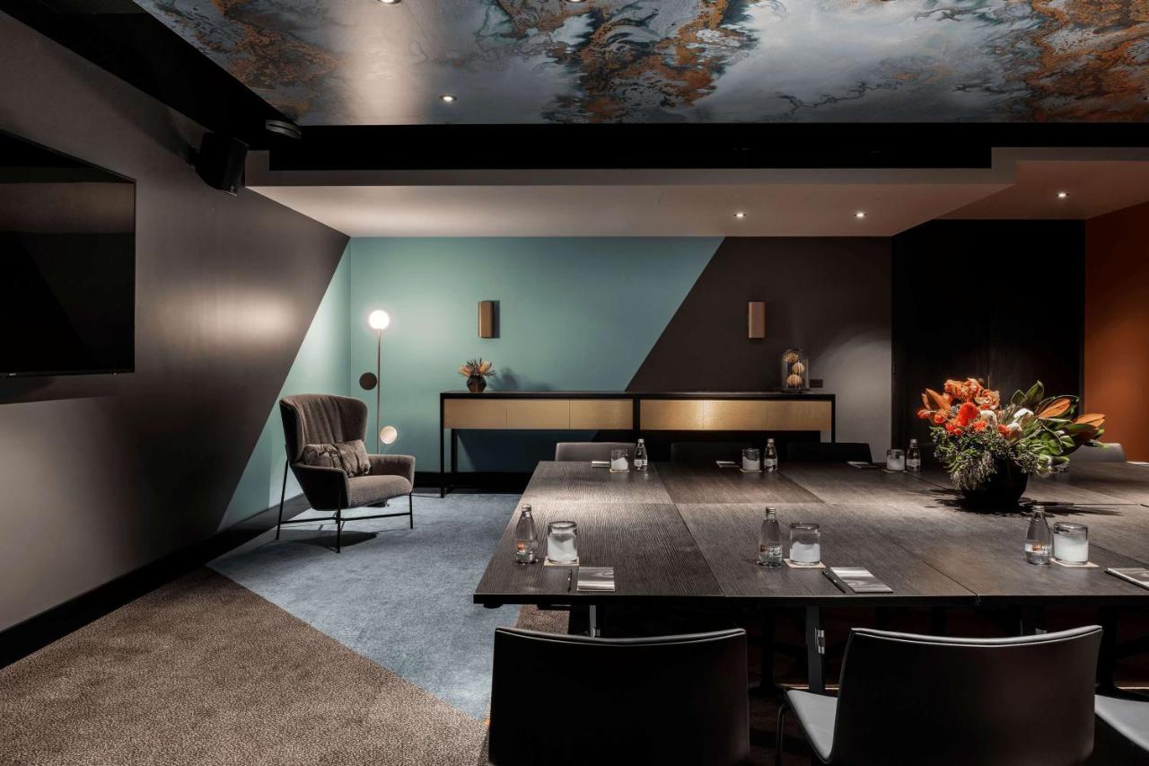 Qt Perth Hotel Exterior foto The meeting room