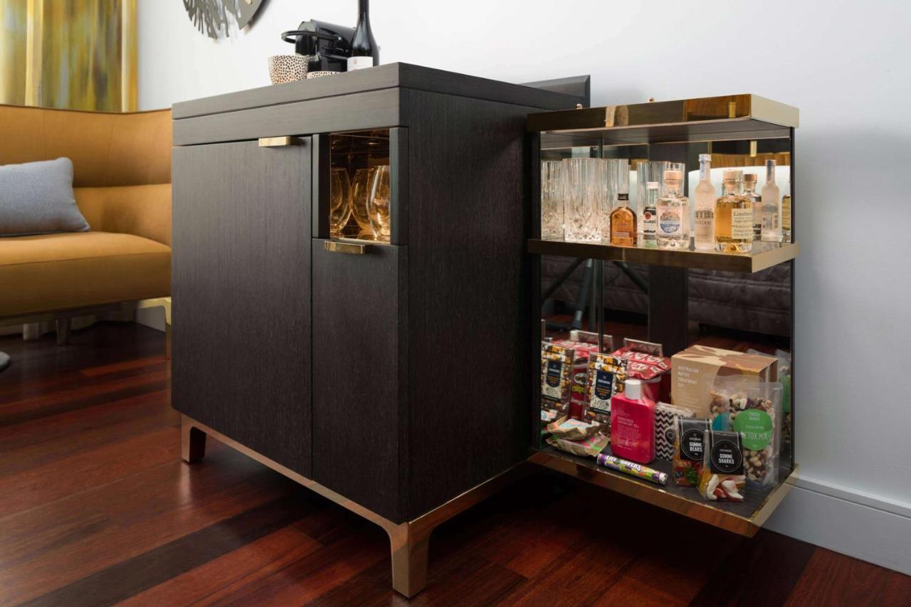 Qt Perth Hotel Exterior foto A bar cabinet