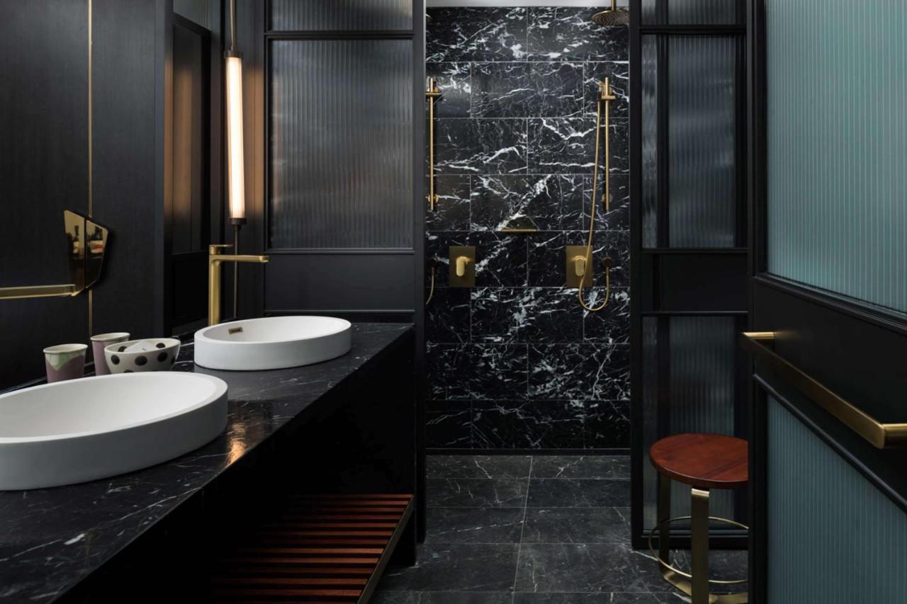 Qt Perth Hotel Exterior foto Bathroom