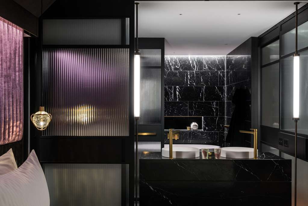 Qt Perth Hotel Exterior foto Bathroom